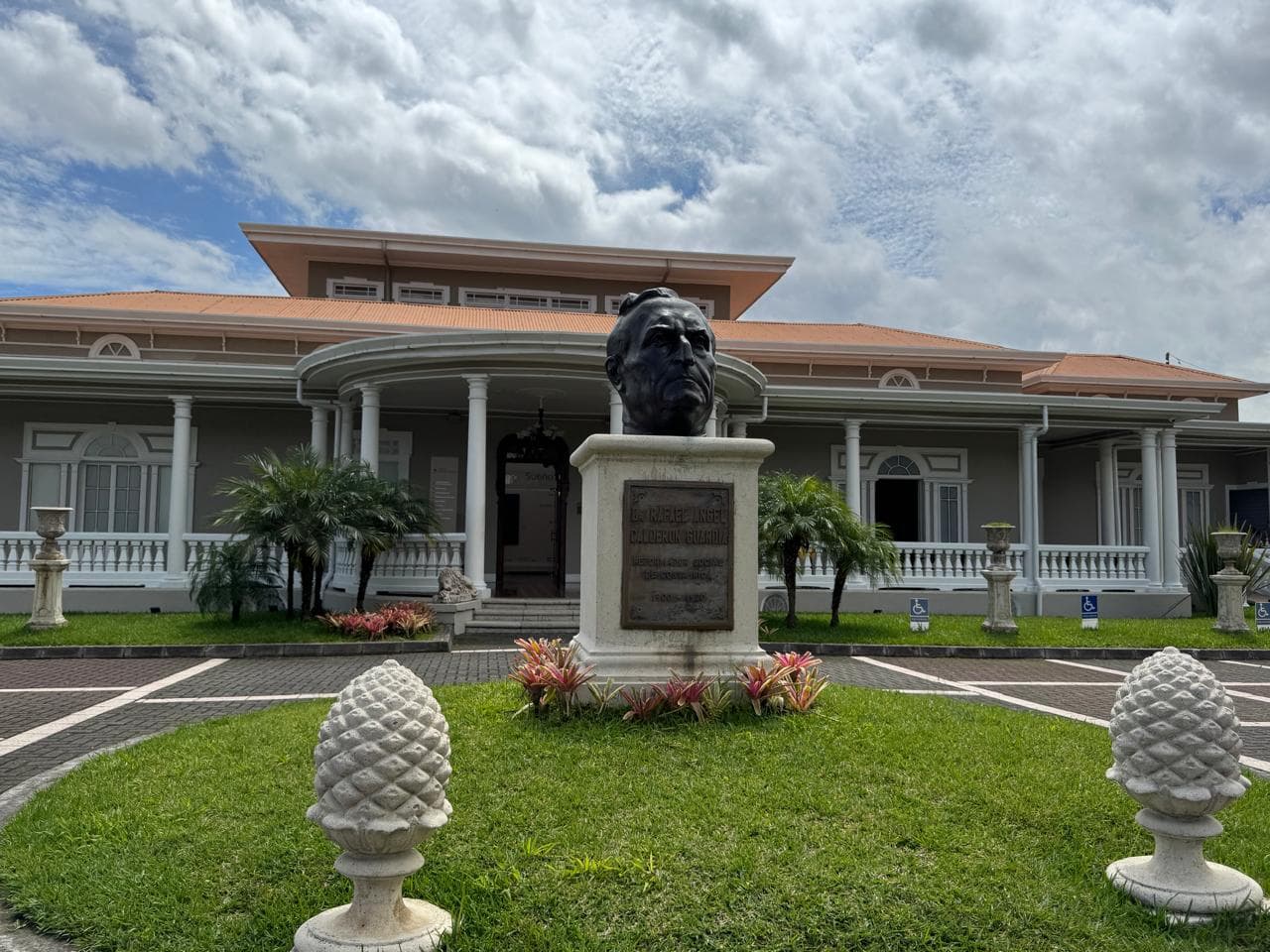 Museo Calderón Guardia 