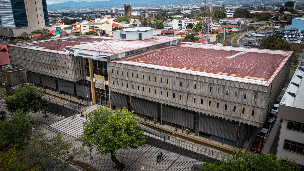 Biblioteca Nacional "Miguel Obregón Lizano"